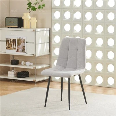 Açık gri kumaş yemek sandalyesi